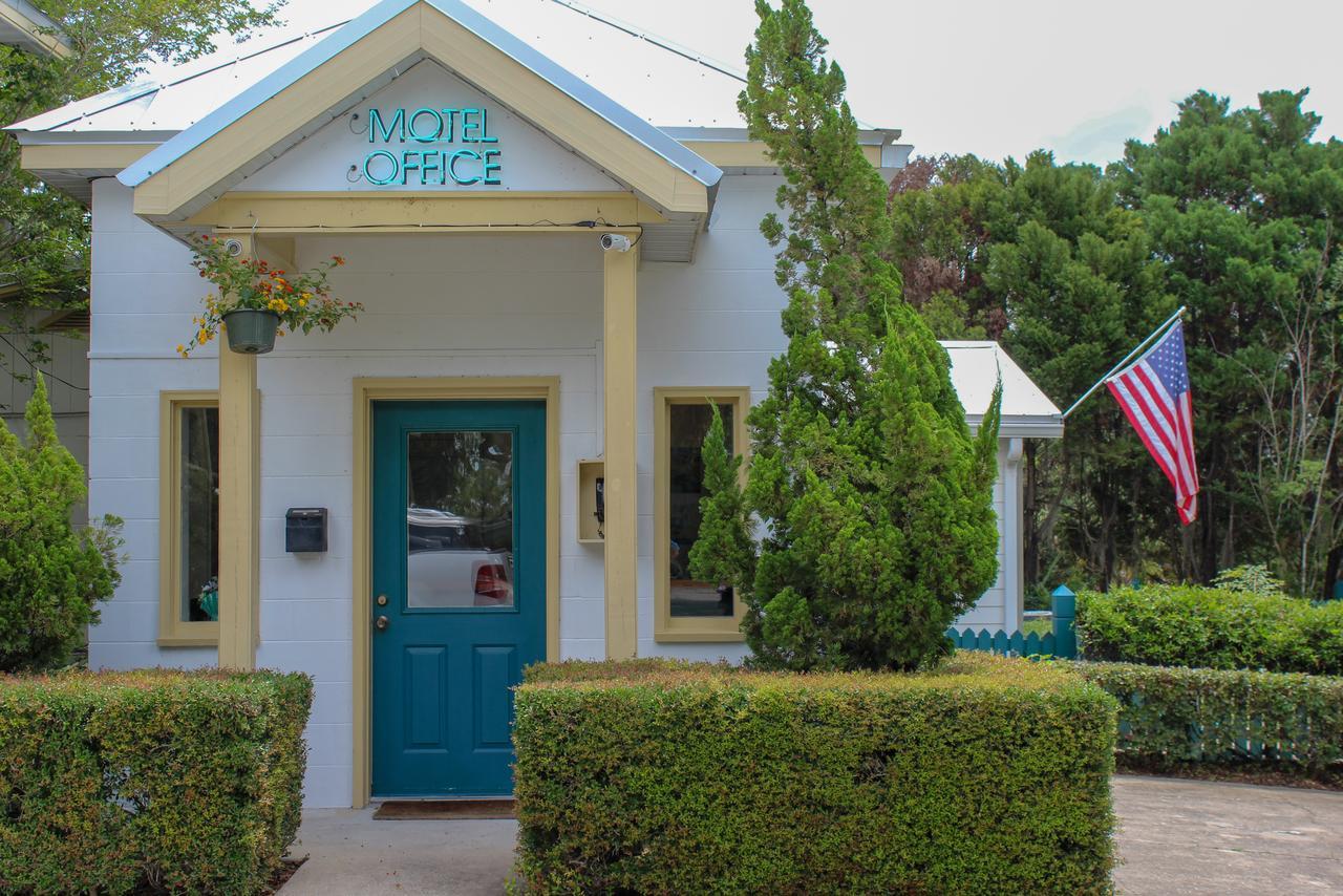 Steinhatchee River Inn And Marina Экстерьер фото