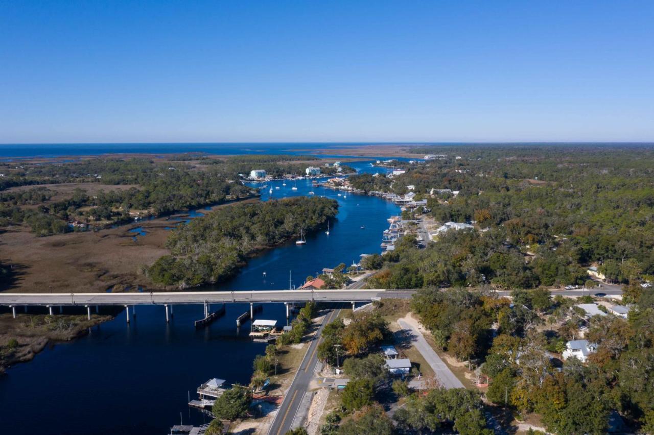 Steinhatchee River Inn And Marina Экстерьер фото